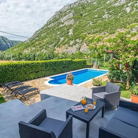 Clea Villa