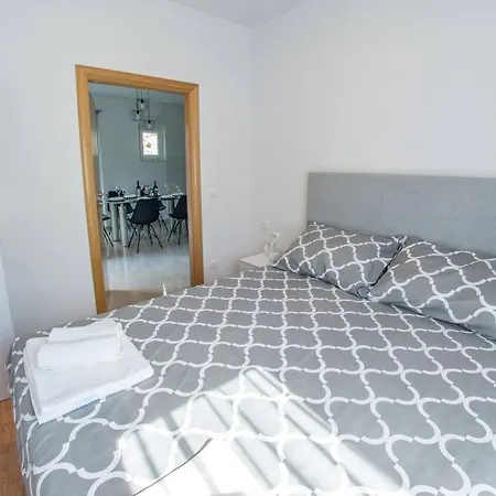Clea Villa Buna